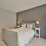Duplex In Steps From Seafront شقة *