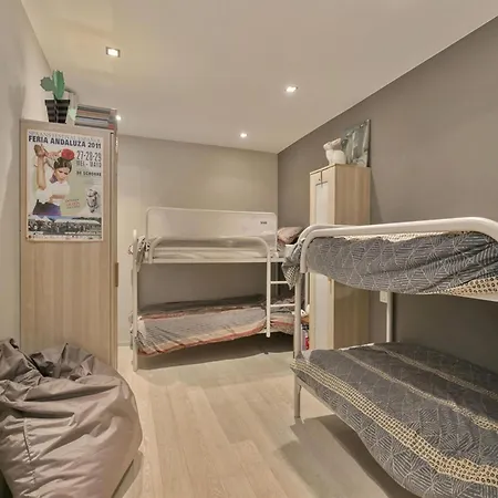 Duplex In Steps From Seafront