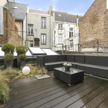 Duplex In Steps From Seafront